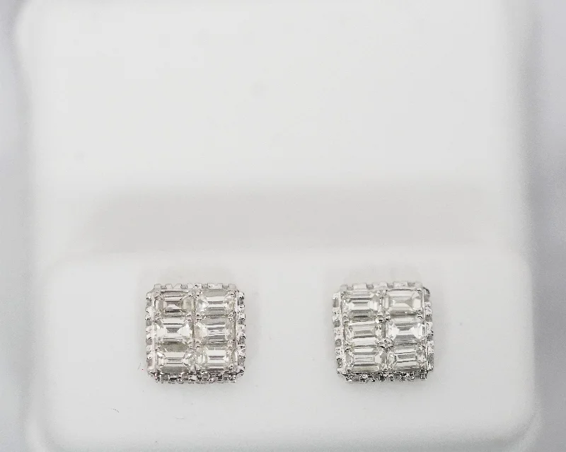 0.76 Ct Baguette Diamond Studs