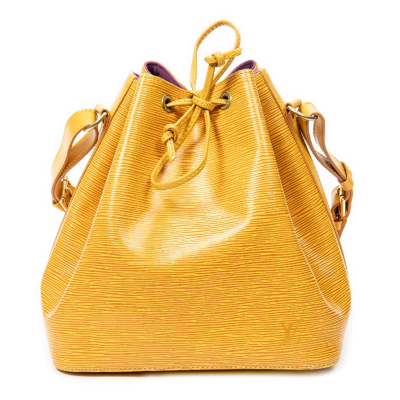 Best bucket bags with soft textures like velvet and suede for a cozy and luxurious feel-Noe PM