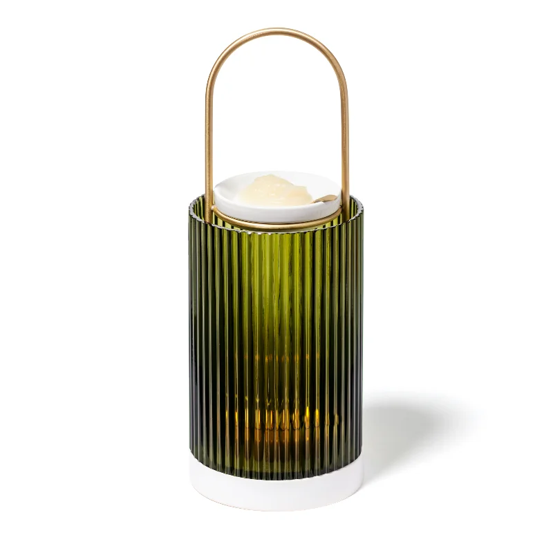 Best bucket bags with contrasting leather and fabric materials for a modern look-La Promeneuse Candle Cover