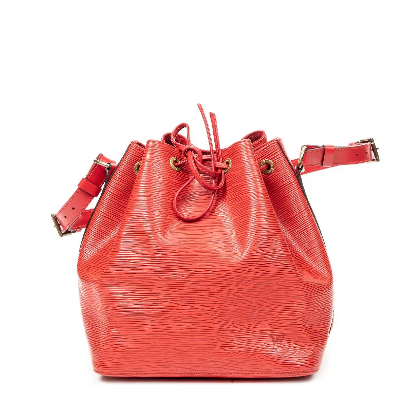 Bucket bags with embossed designs for a unique and luxurious fashion accessory-Noe PM