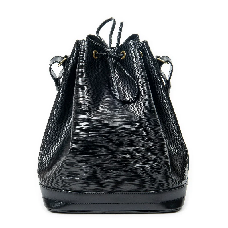 Bucket bags with luxury leather for a high-quality, long-lasting fashion statement-Noe GM