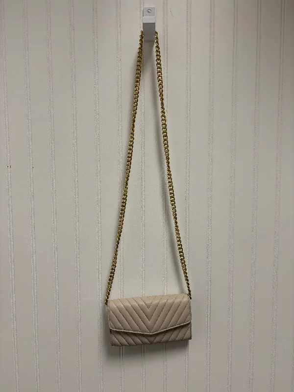 Handle bags with neutral leather for elegance -Crossbody Leather By Vince Camuto, Size: Small