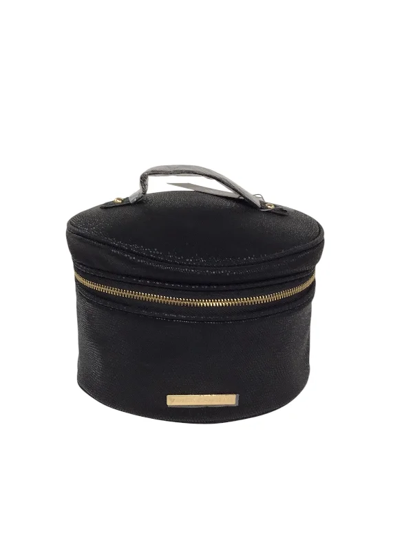 Handle bags with inner compartments for essentials -Makeup Bag By Vince Camuto, Size: Medium