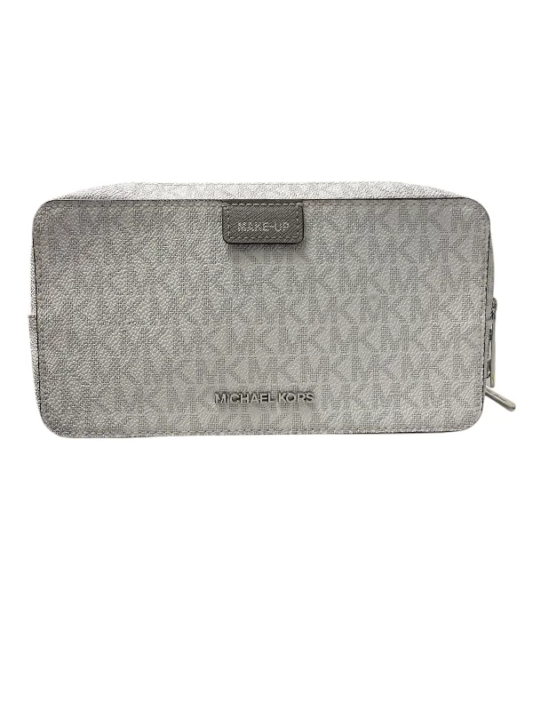 Quilted handle bags with stylish textured finish -Makeup Bag Designer By Michael Kors, Size: Small