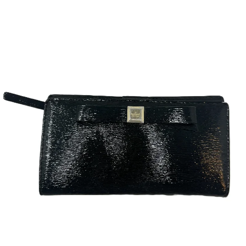 Handle bags with suede accents for texture -Wallet Designer By Kate Spade, Size: Medium