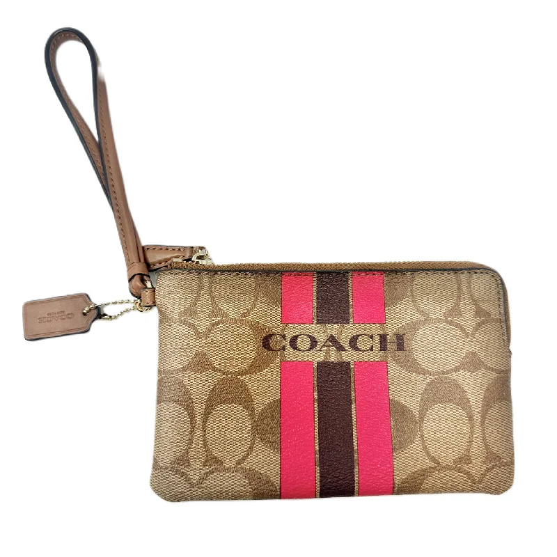 Small handle bags perfect for quick trips -Wristlet Designer By Coach, Size: Small