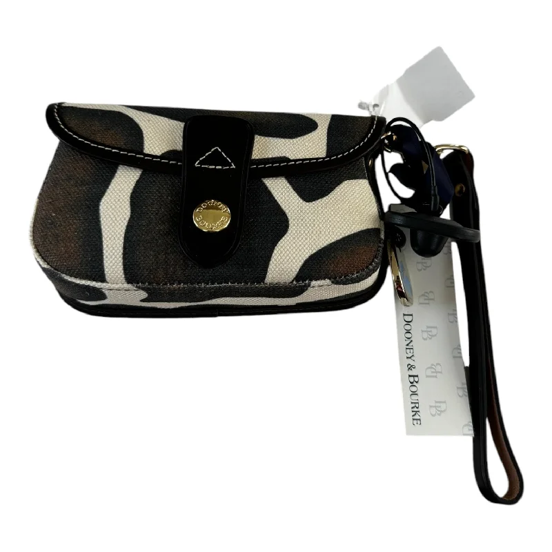 Handle bags with minimalist sleek silhouettes -Wristlet Designer By Dooney And Bourke, Size: Small