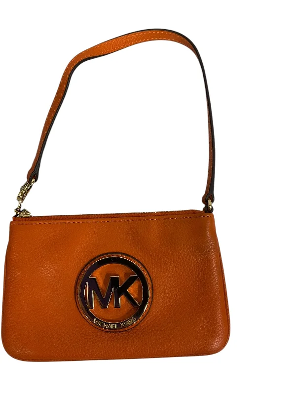 Handle bags with thick handles for support -Wristlet Leather By Michael Kors, Size: Medium